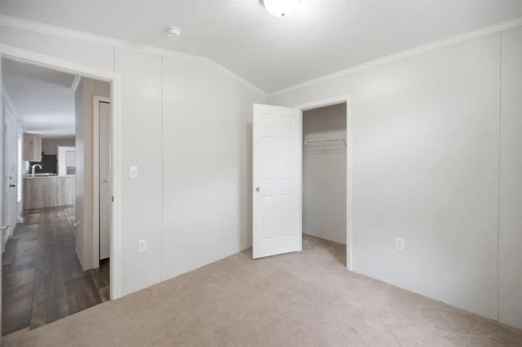 4 Roby Lane Lee NH 03861
