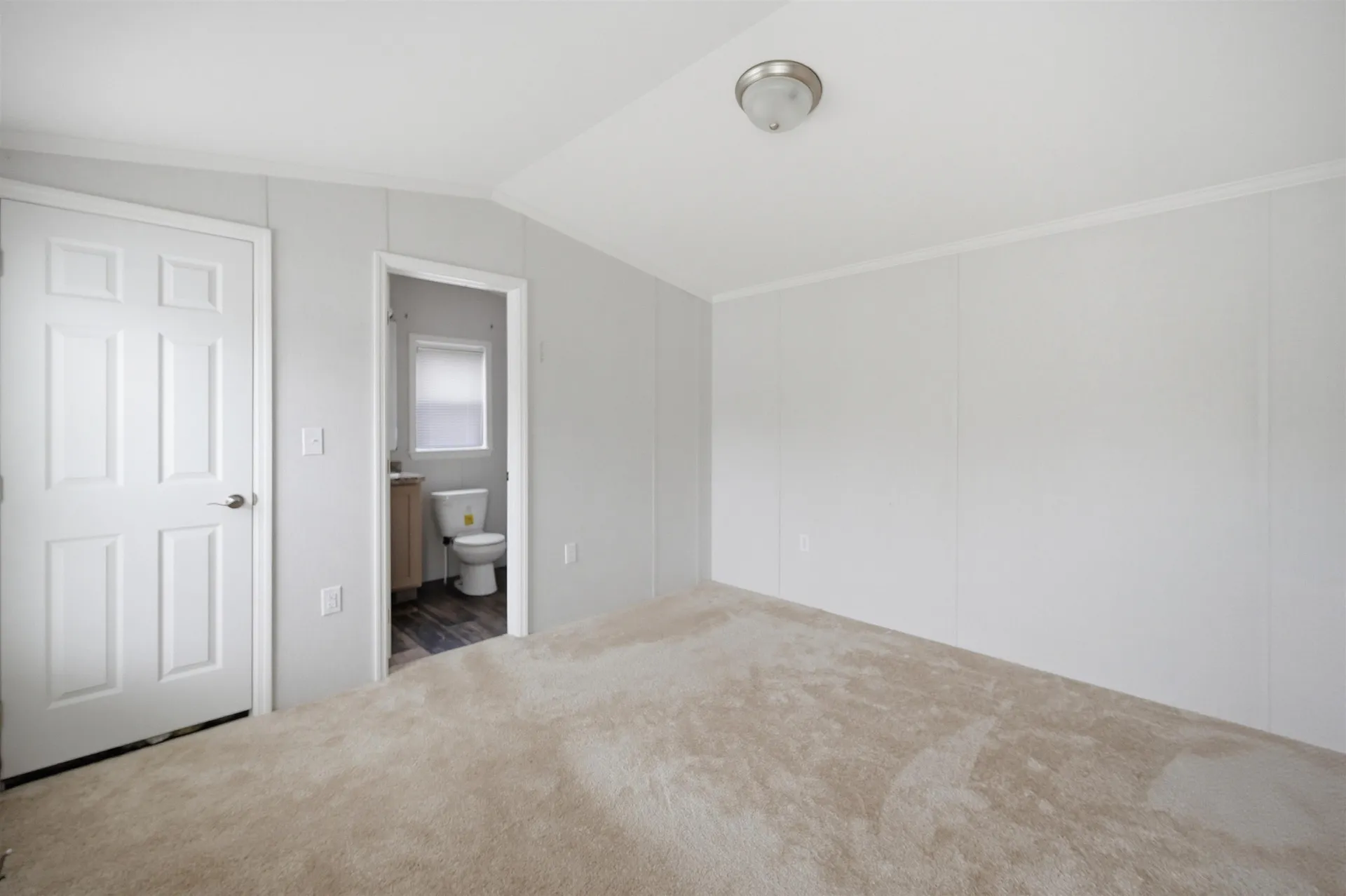 4 Roby Lane Lee NH 03861
