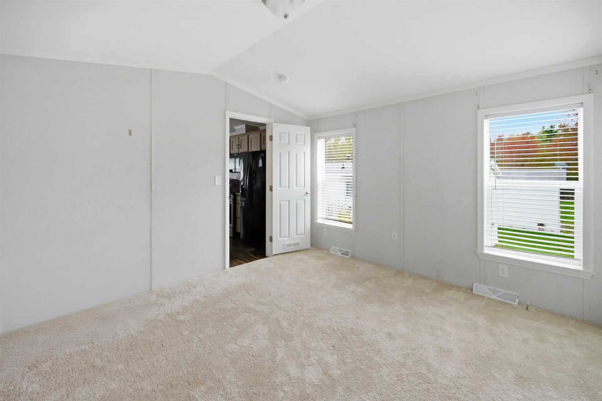 4 Roby Lane Lee NH 03861