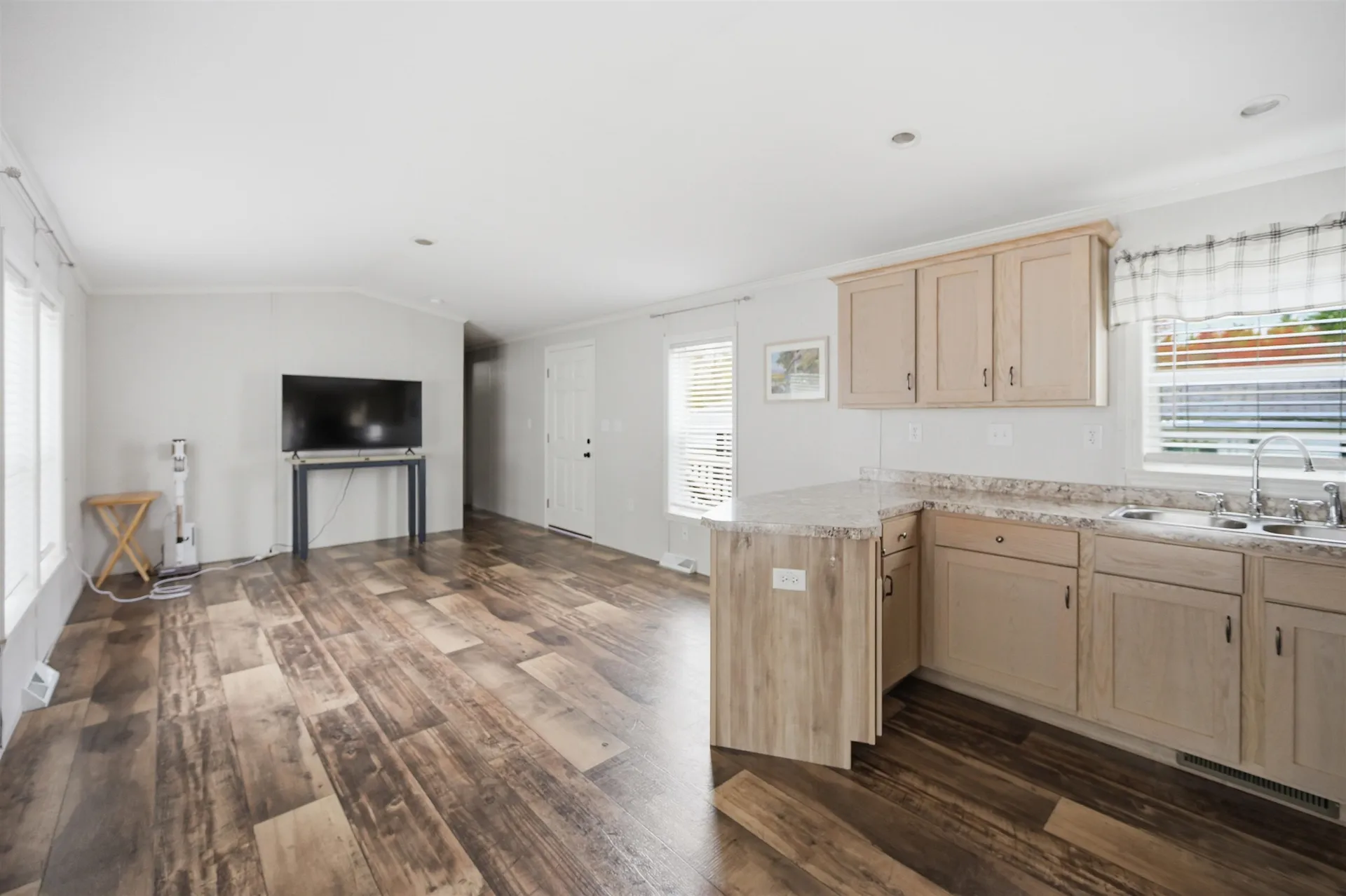 4 Roby Lane Lee NH 03861