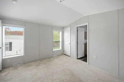 4 Roby Lane Lee NH 03861