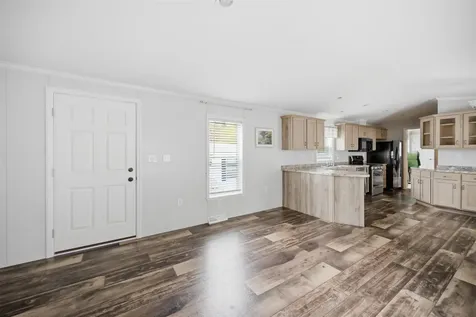 4 Roby Lane Lee NH 03861