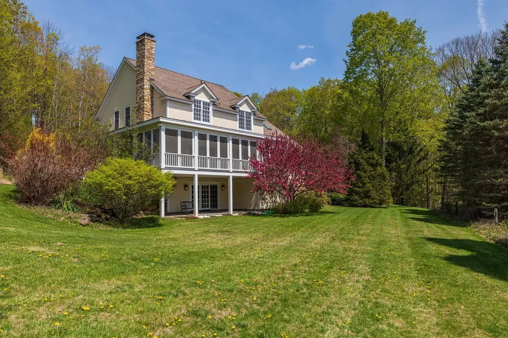 527 Sleighbell Lane Manchester VT 05255