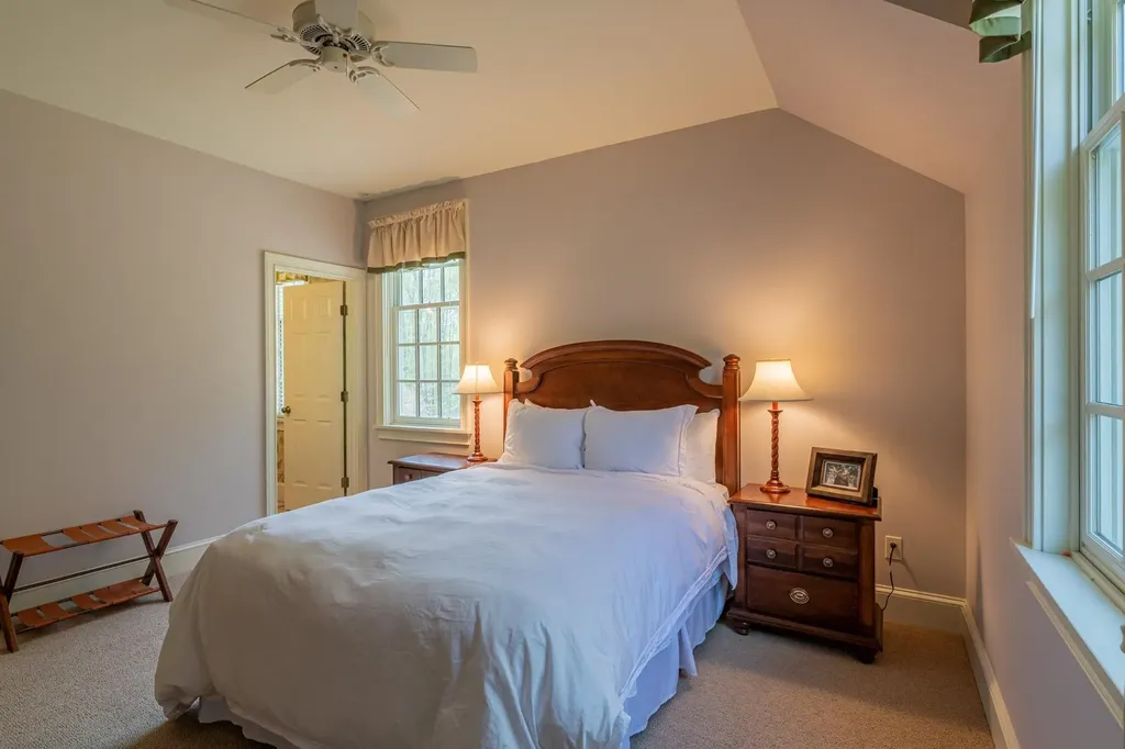 527 Sleighbell Lane Manchester VT 05255