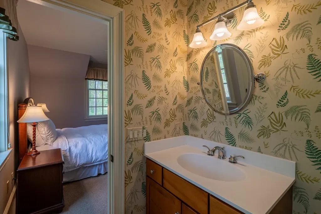 527 Sleighbell Lane Manchester VT 05255