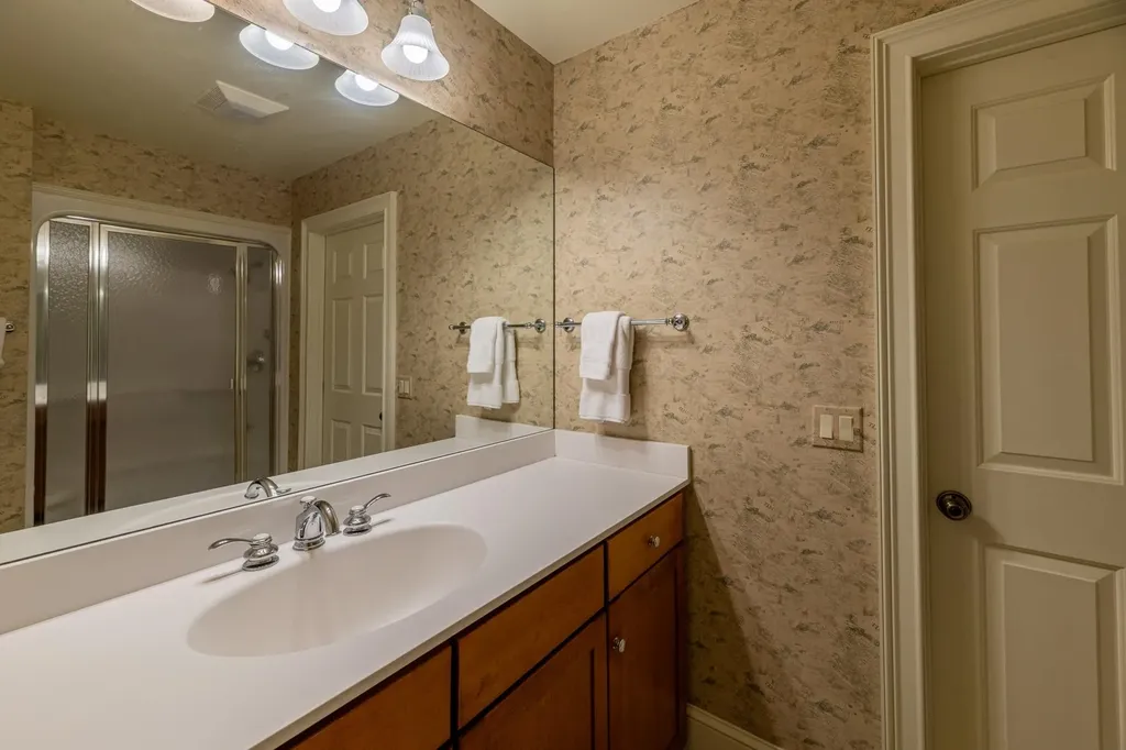 527 Sleighbell Lane Manchester VT 05255