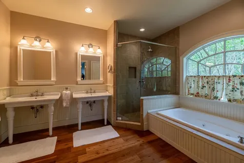 527 Sleighbell Lane Manchester VT 05255