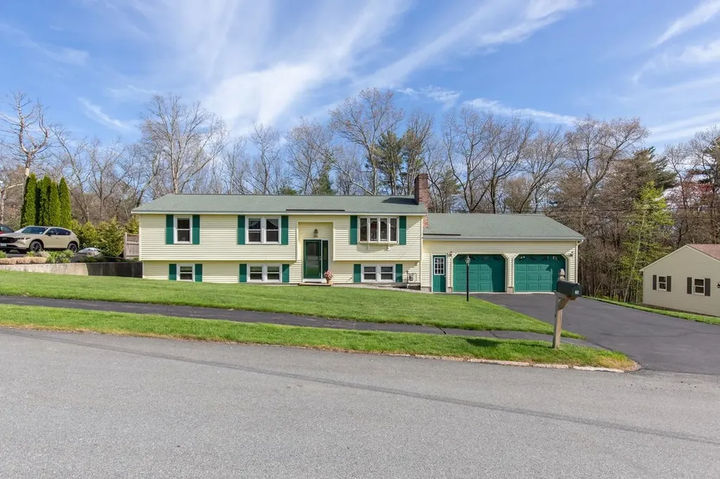 20 Taschereau Boulevard Nashua NH 03062