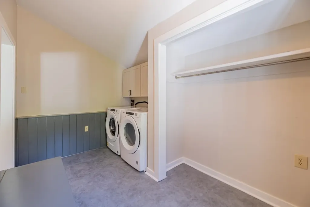 298 Mad Tom Road Dorset VT 05251