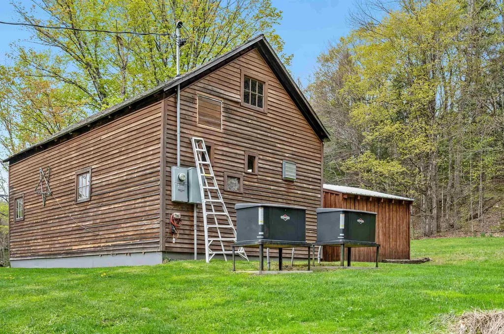 3955 Vt Route 100 Warren VT 05674