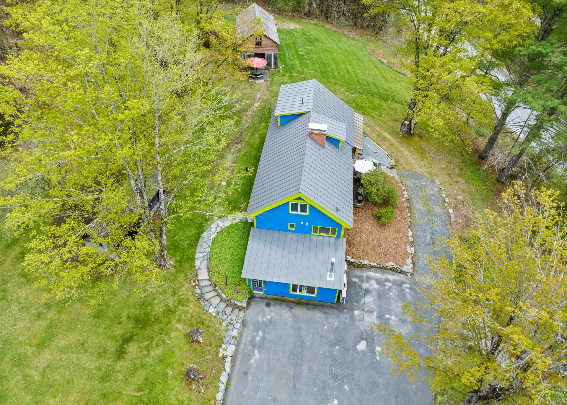 3955 Vt Route 100 Warren VT 05674