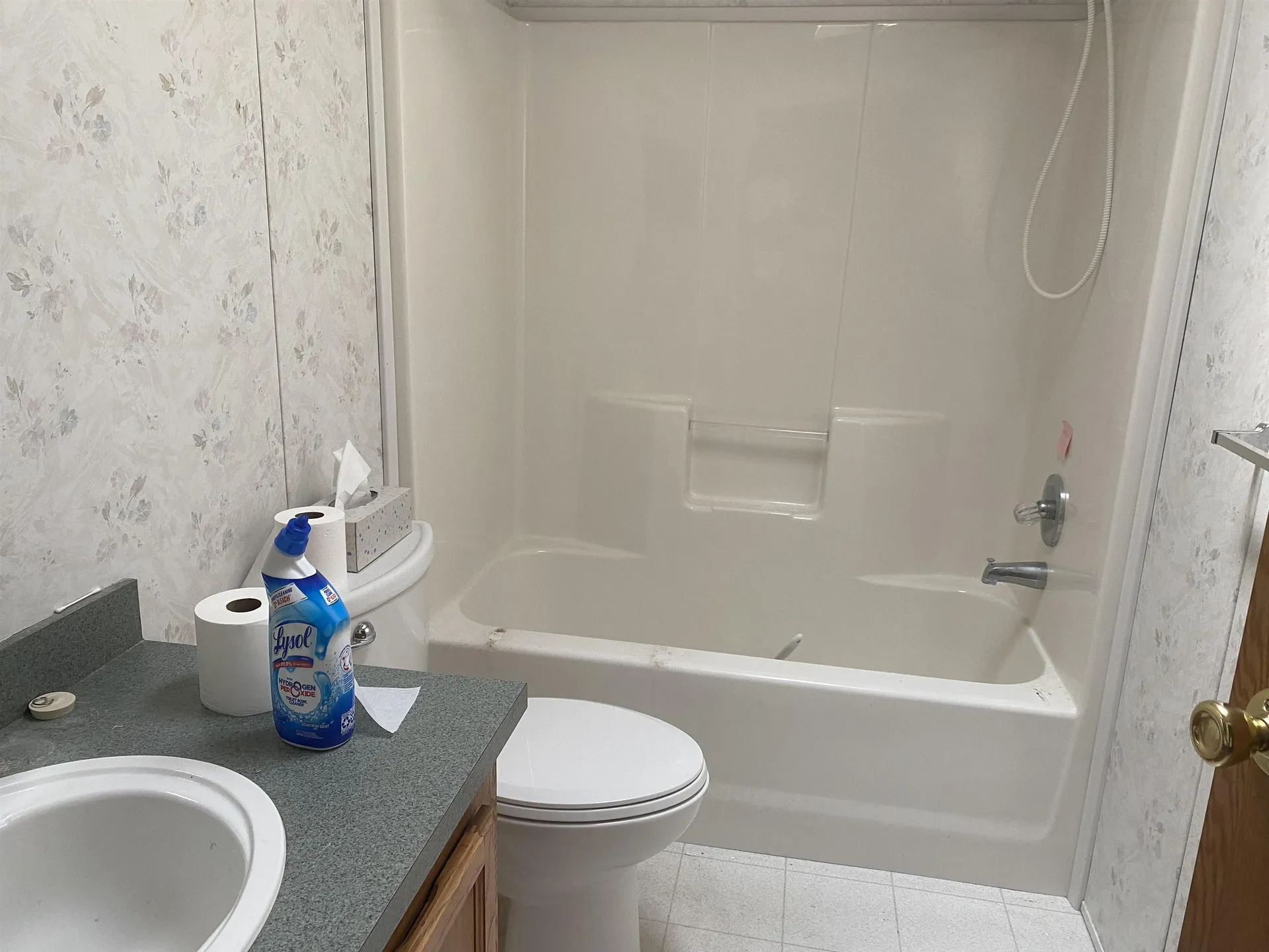 30 Stacey Avenue Seabrook NH 03874