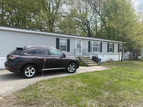 30 Stacey Avenue Seabrook NH 03874