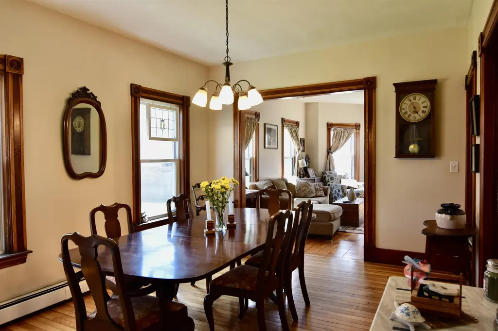 33 Court Street Newport NH 03773