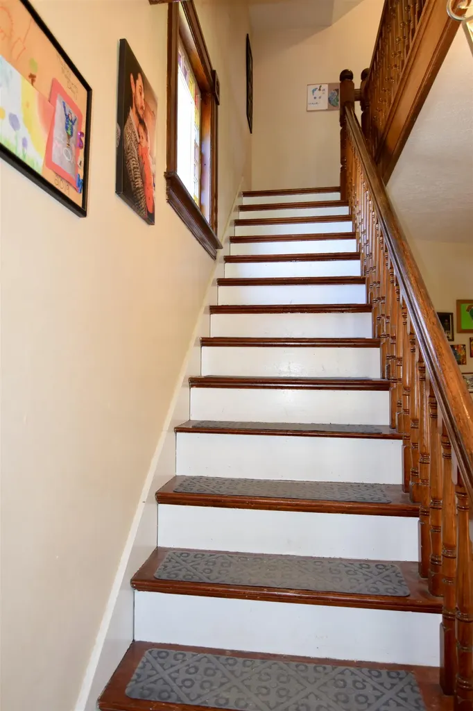 33 Court Street Newport NH 03773