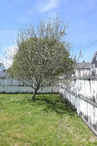 33 Court Street Newport NH 03773