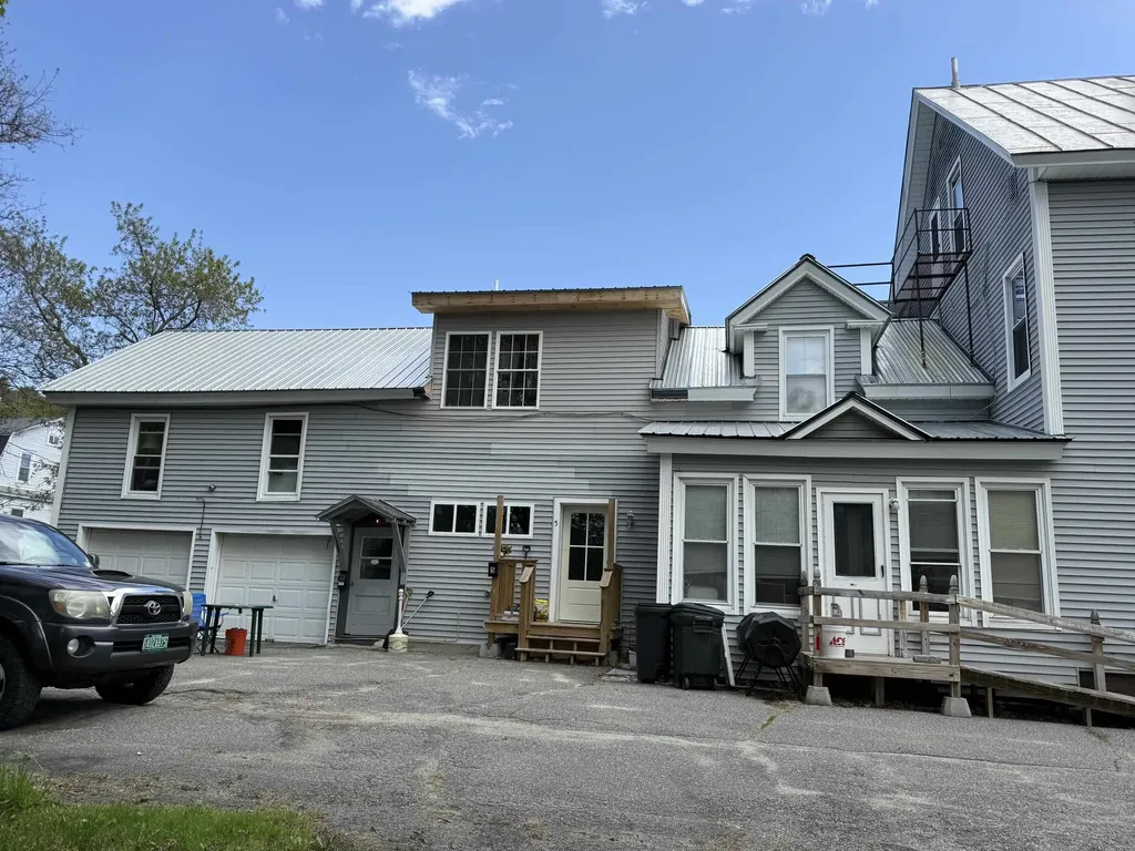 373 Spring Street St. Johnsbury VT 05819