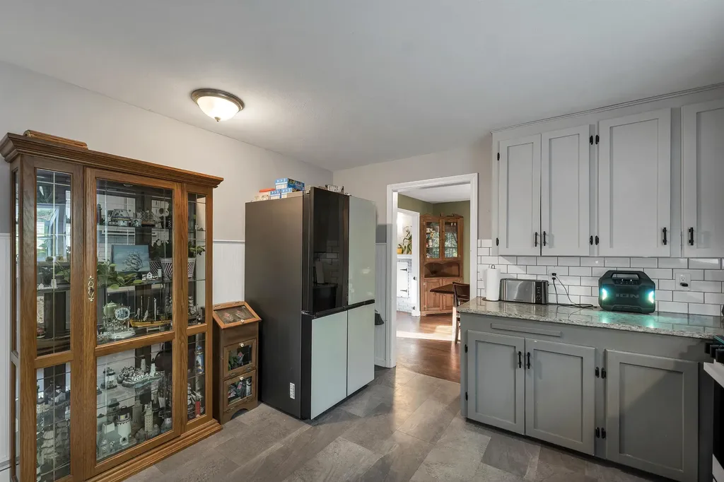 19 Hillview Terrace Farmington NH 03835
