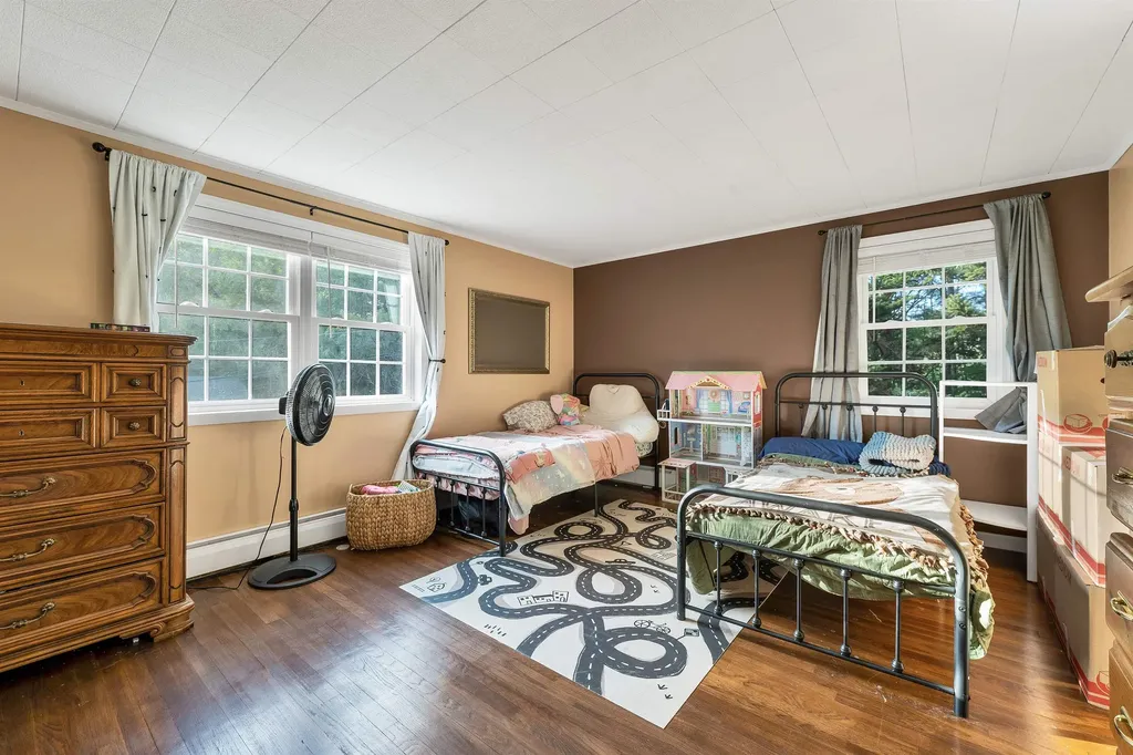 19 Hillview Terrace Farmington NH 03835