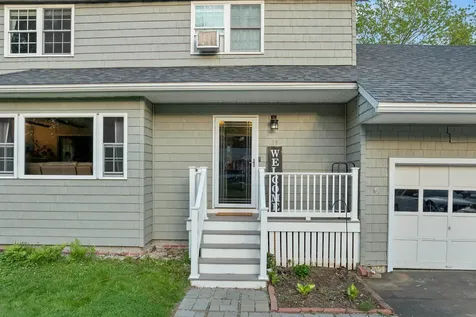 19 Hillview Terrace Farmington NH 03835
