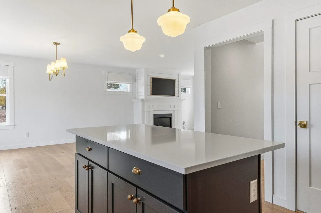 19 Lovering Road North Hampton NH 03862
