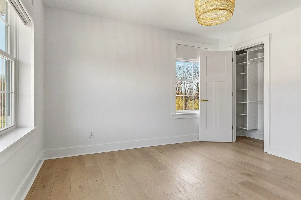 19 Lovering Road North Hampton NH 03862