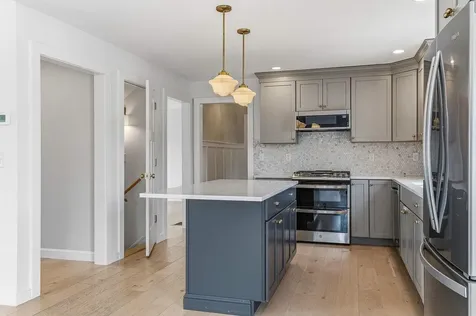 19 Lovering Road North Hampton NH 03862