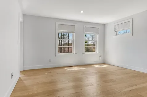 19 Lovering Road North Hampton NH 03862