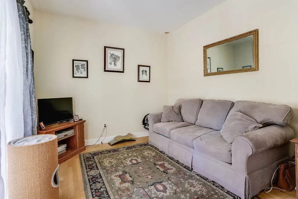 351 New Boston Road Francestown NH 03043