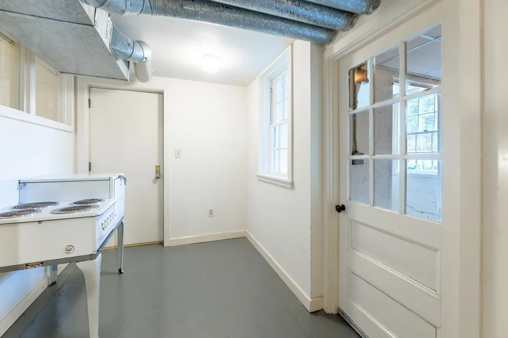 33 School Street Hanover NH 03755