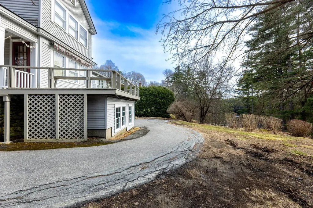 33 School Street Hanover NH 03755