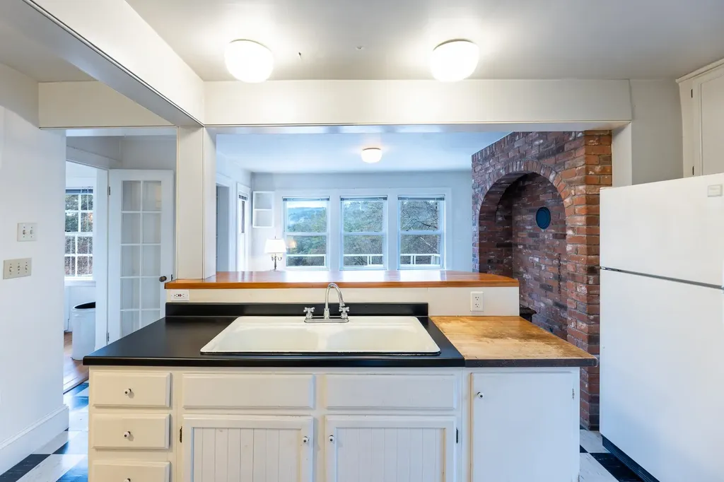 33 School Street Hanover NH 03755