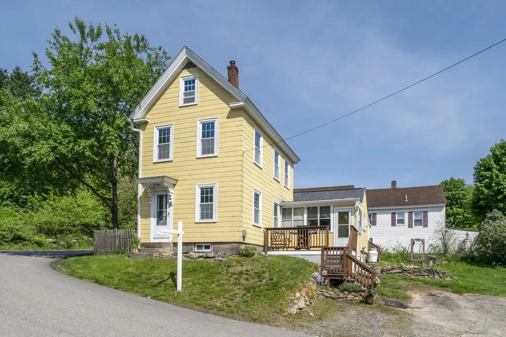 5 Pine Valley Street Wilton NH 03086