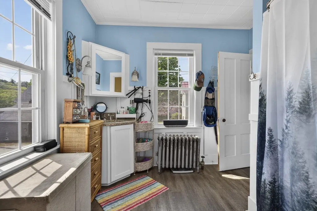 5 Pine Valley Street Wilton NH 03086