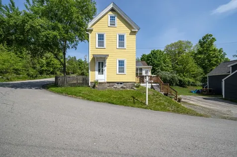 5 Pine Valley Street Wilton NH 03086
