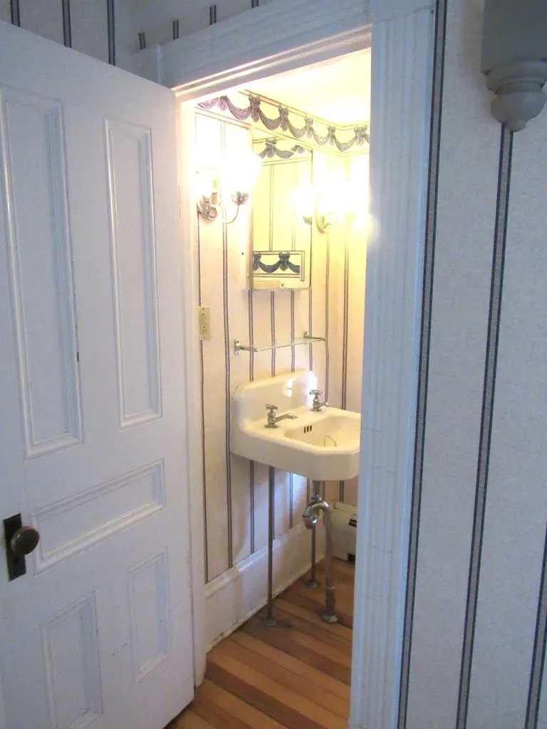 47 North Prospect Street Burlington VT 05401