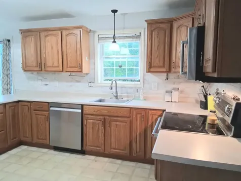 120 South Road Deerfield NH 03037
