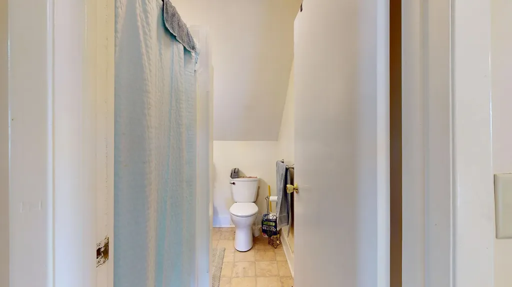 2337 Vt Route 7 Middlebury VT 05753