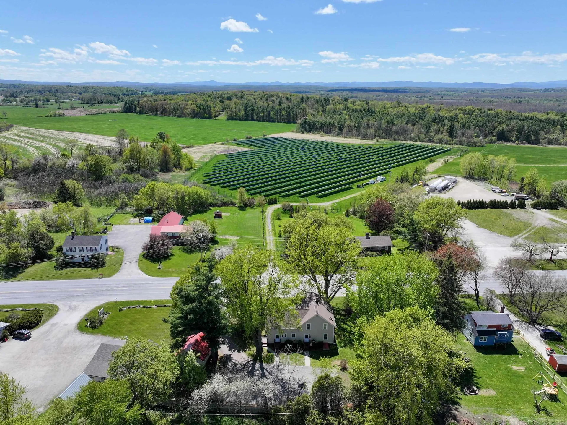 2337 Vt Route 7 Middlebury VT 05753