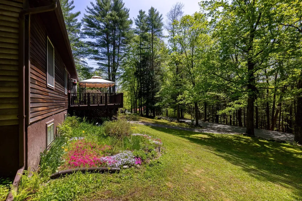 852 Quail John Road Thetford VT 05043