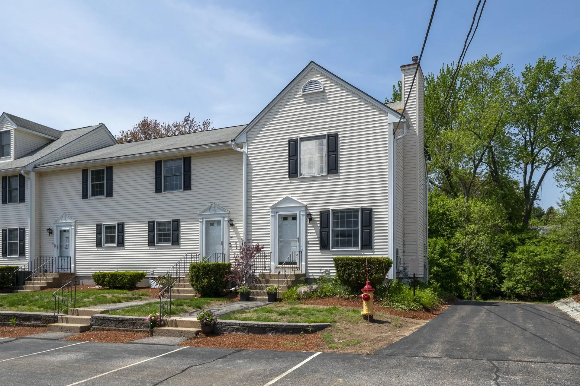44 Brook Hollow Way Manchester NH 03103