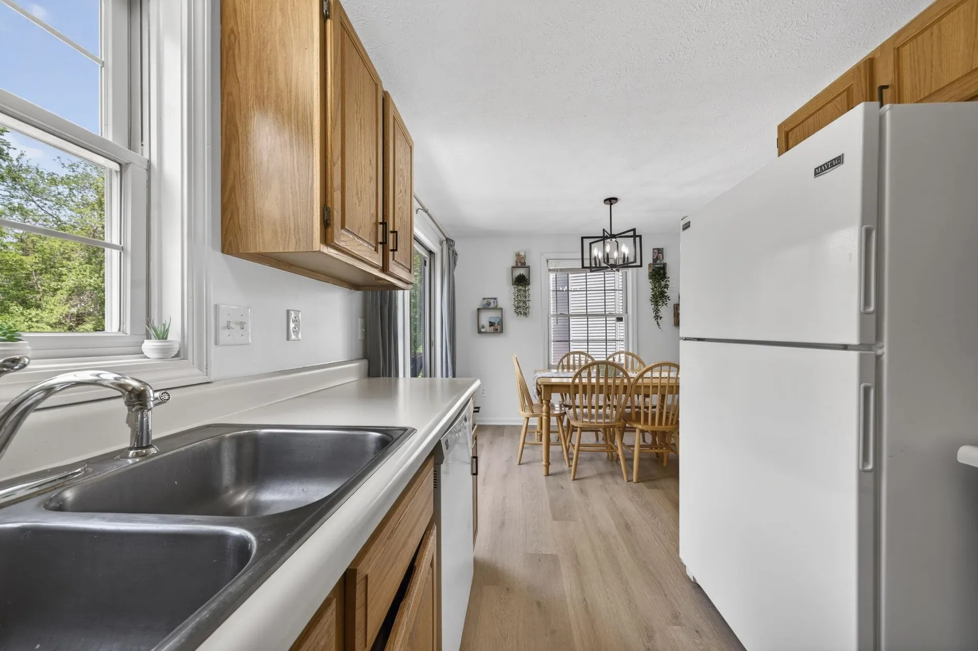 44 Brook Hollow Way Manchester NH 03103