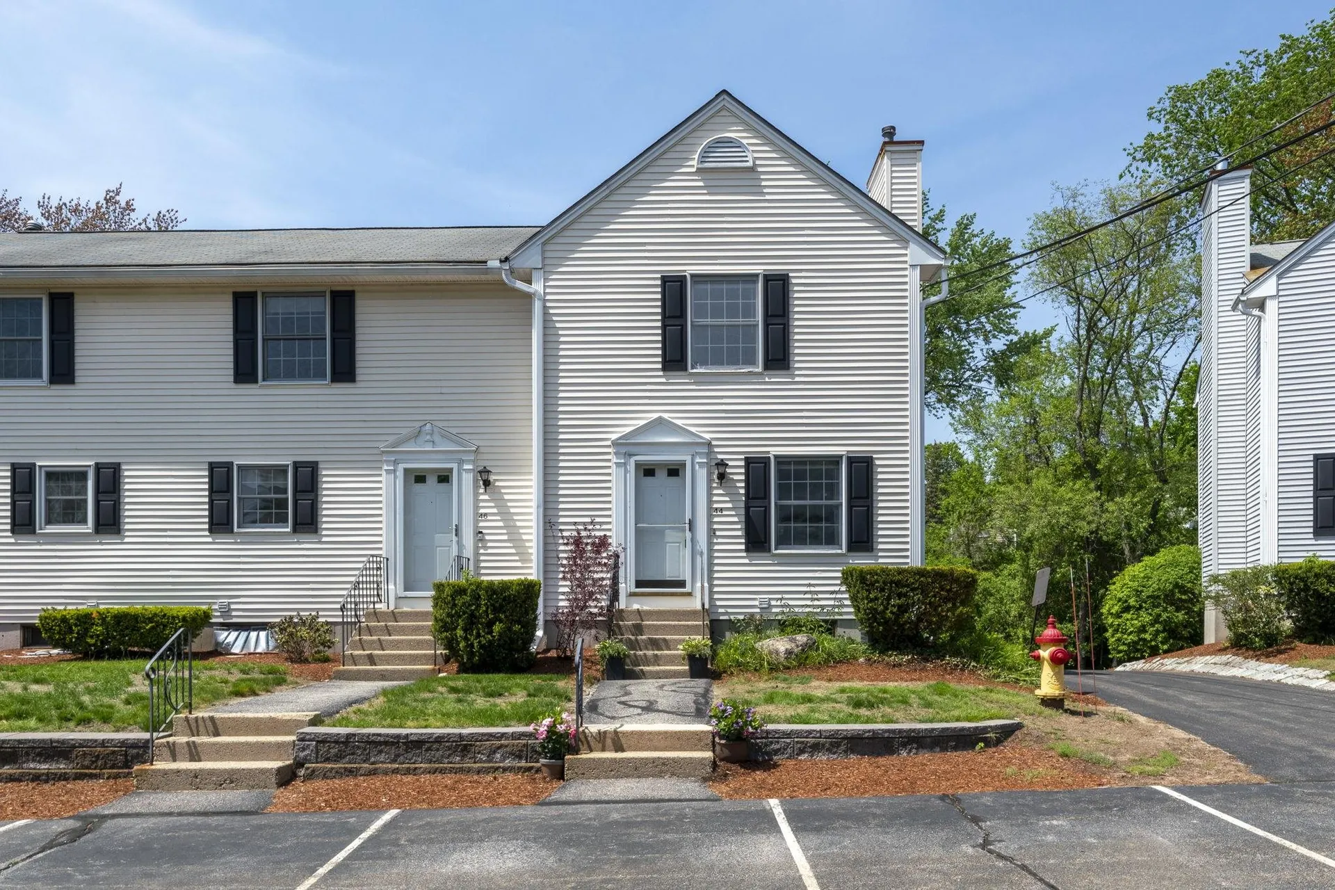 44 Brook Hollow Way Manchester NH 03103