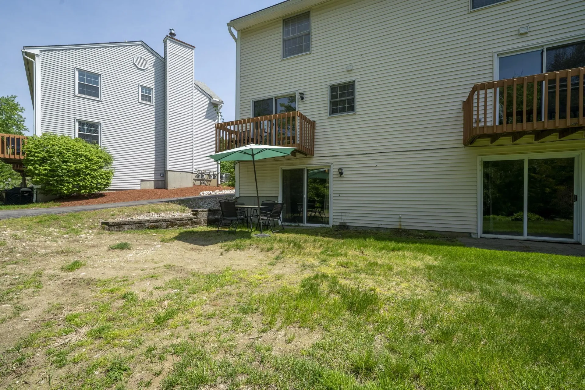 44 Brook Hollow Way Manchester NH 03103
