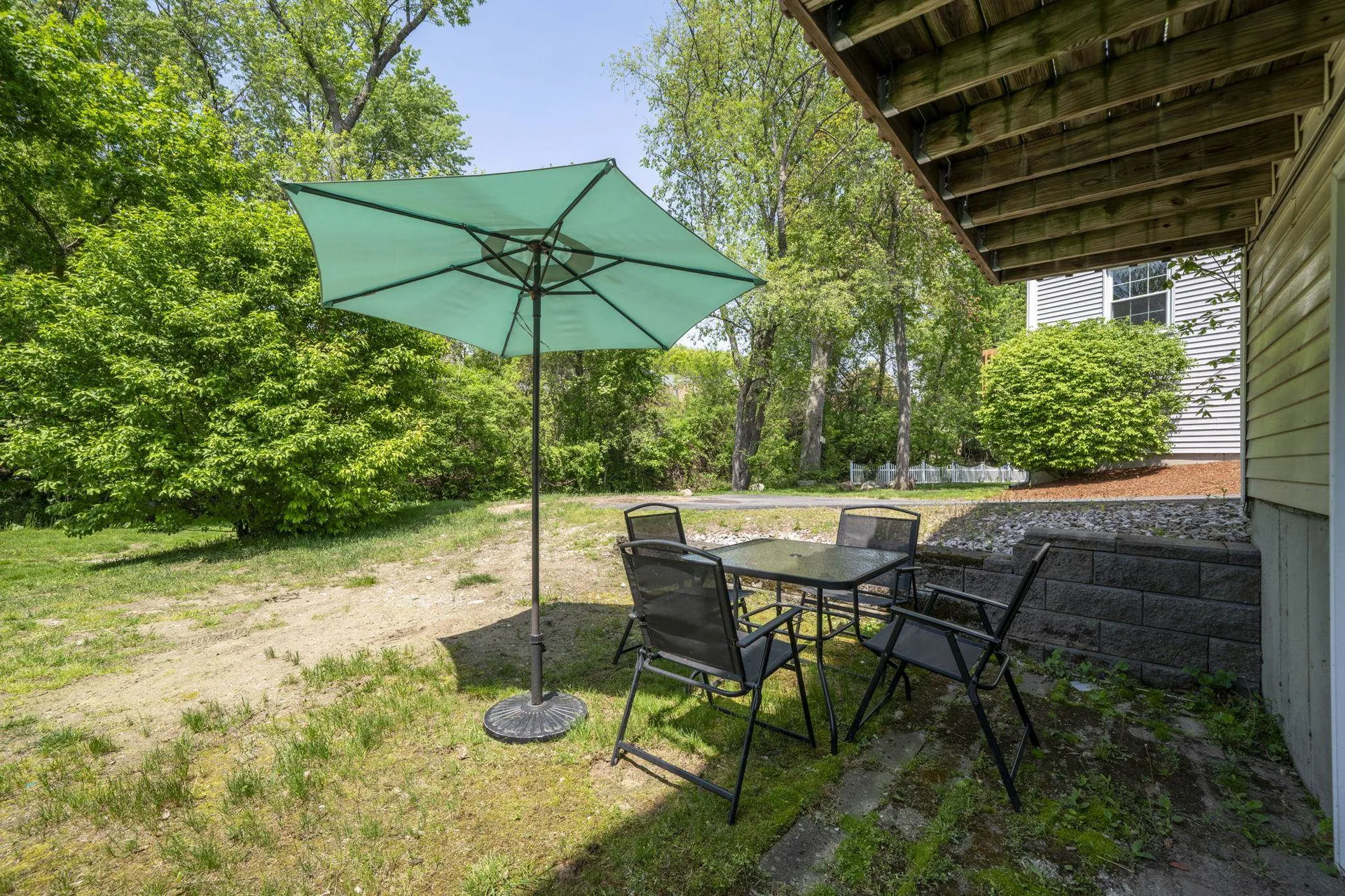 44 Brook Hollow Way Manchester NH 03103