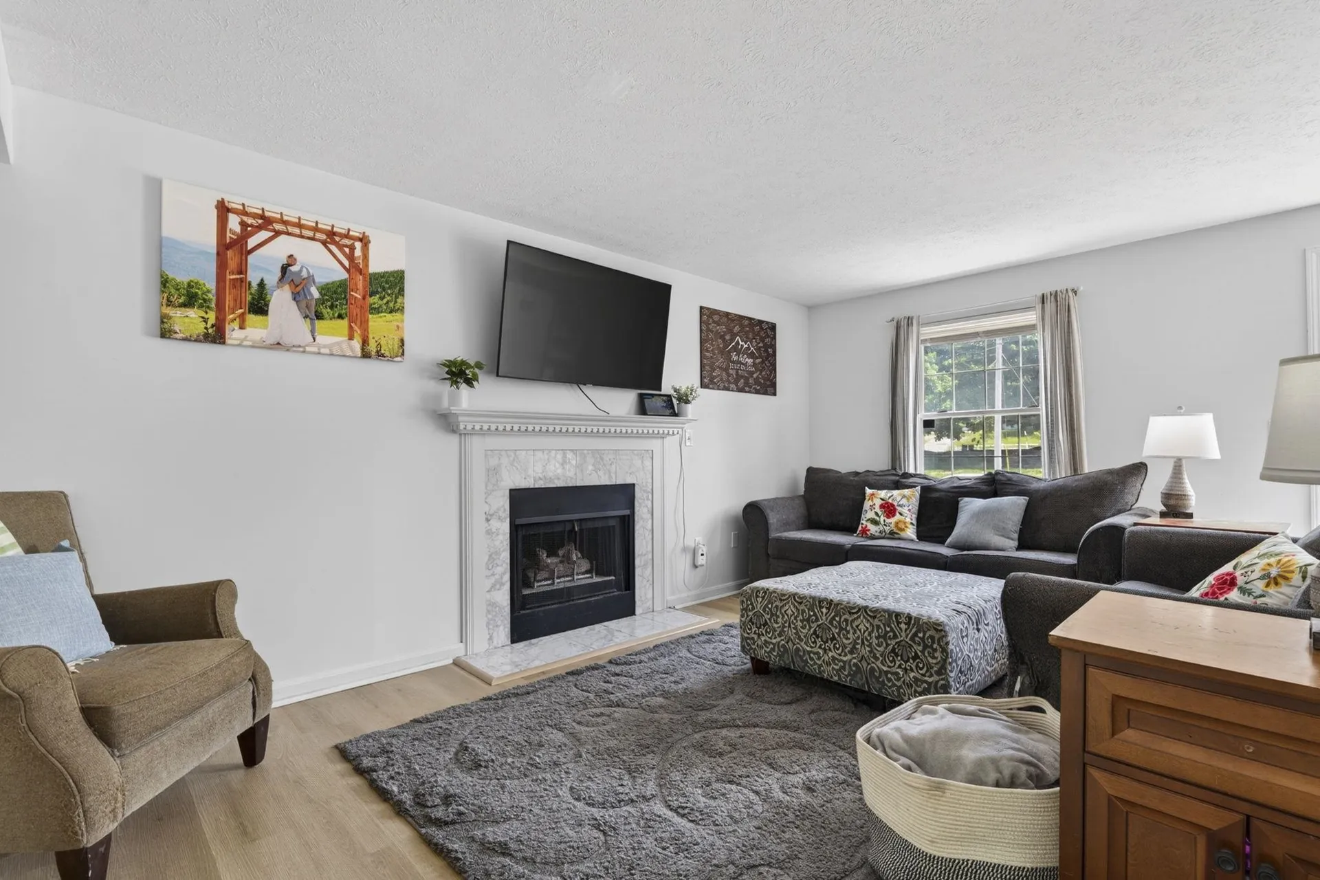 44 Brook Hollow Way Manchester NH 03103