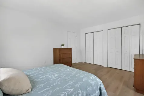 44 Brook Hollow Way Manchester NH 03103