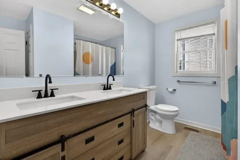 44 Brook Hollow Way Manchester NH 03103