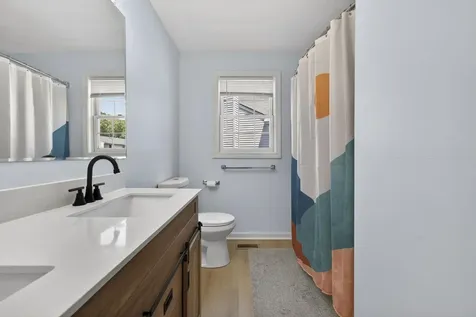 44 Brook Hollow Way Manchester NH 03103