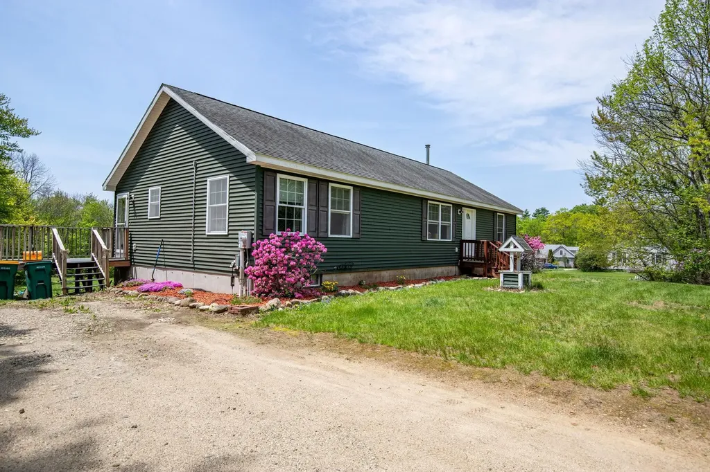 372 Cross Road Rochester NH 03867